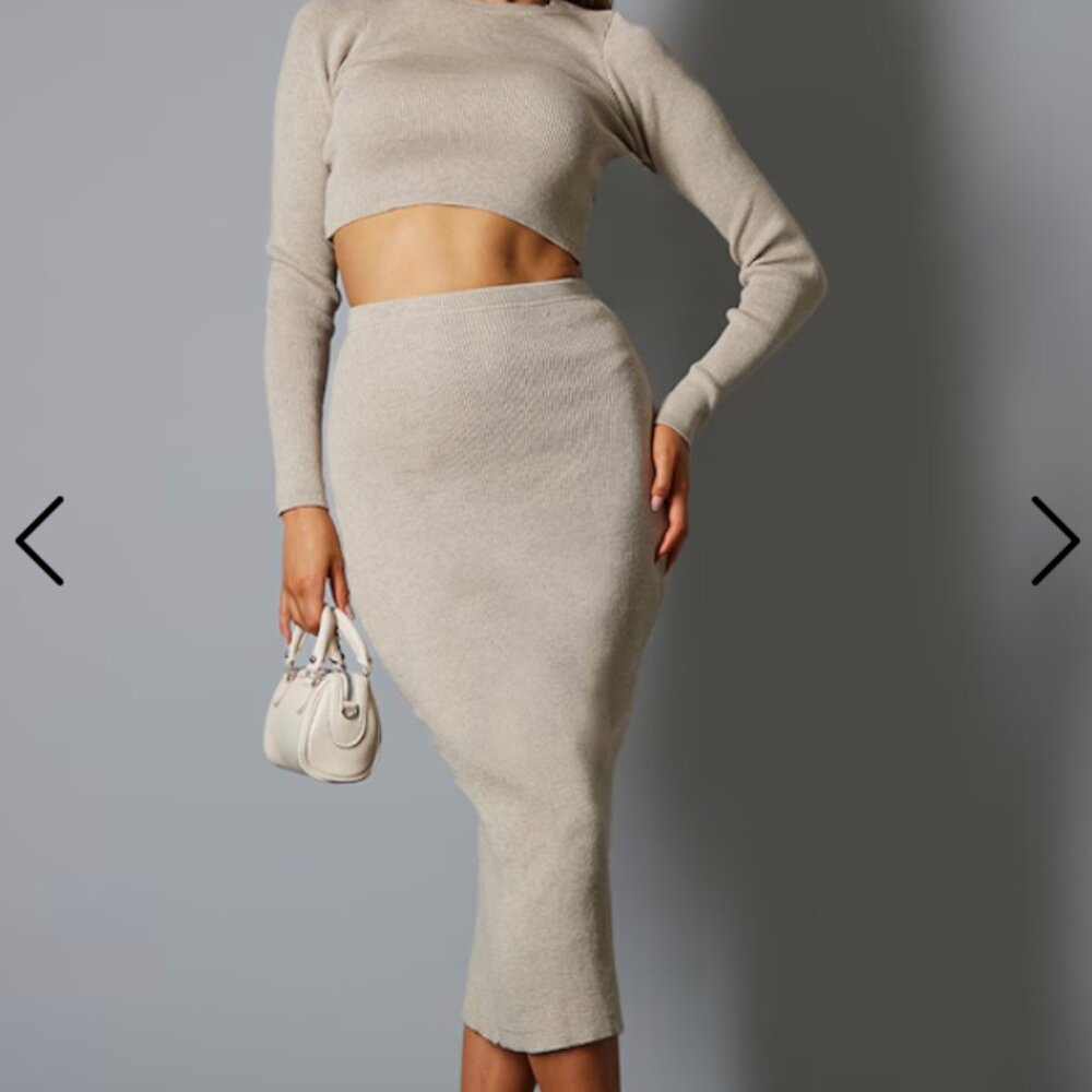 Taupe Stretchy Soft Rib Knitted Long Sleeve Crop Top (XS) + Midaxi Skirt (M) Set